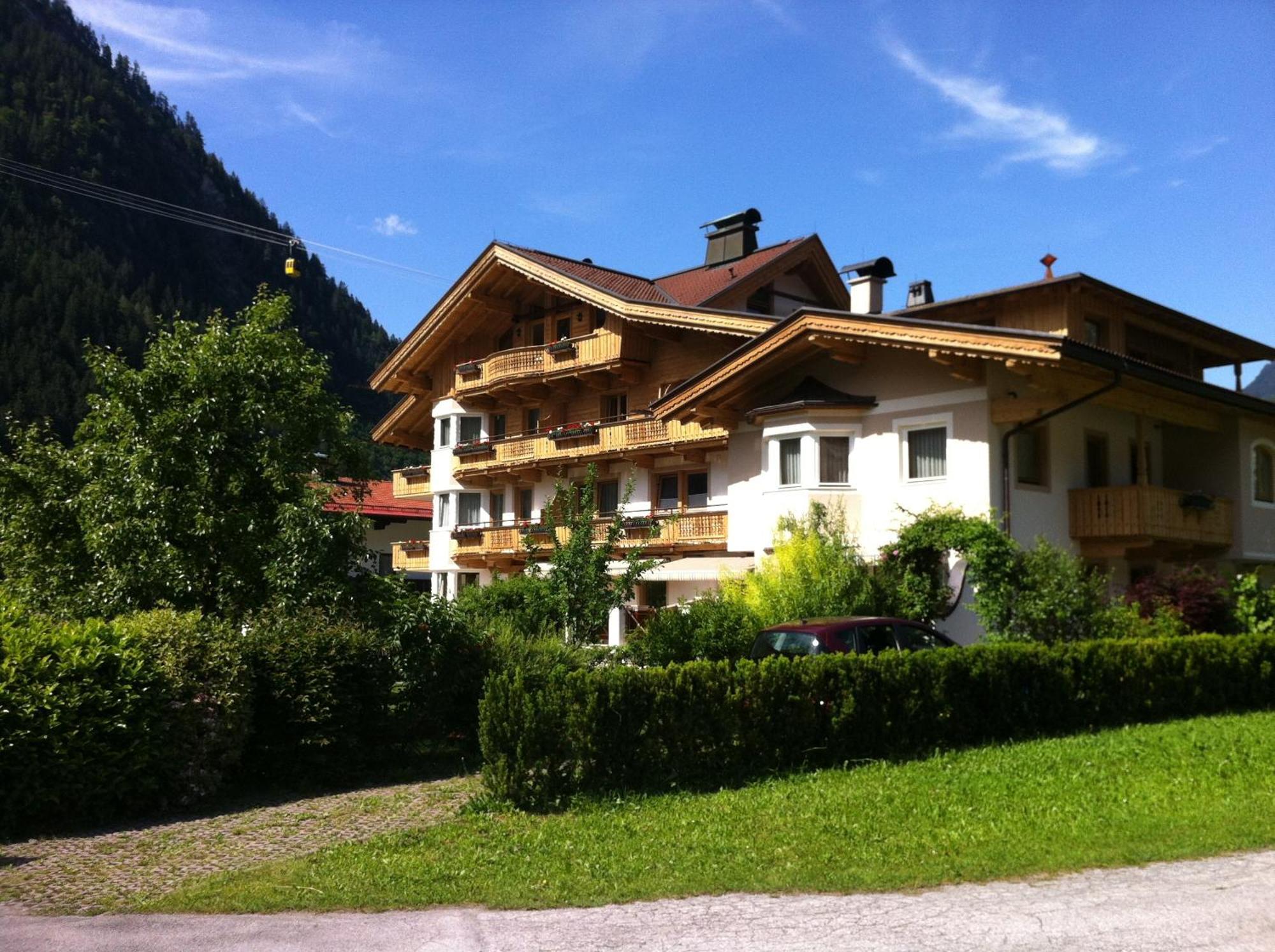 Apart Austria Aparthotel Mayrhofen Kültér fotó